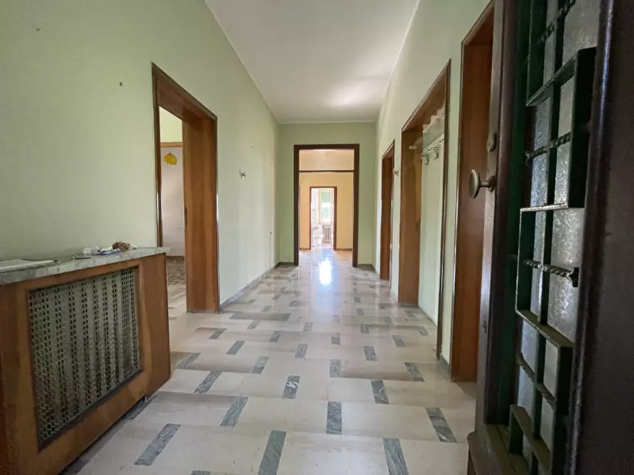 Immagine 7 di Villa in vendita  a Osimo