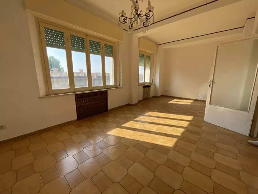 Immagine 12 di Villa in vendita  a Osimo