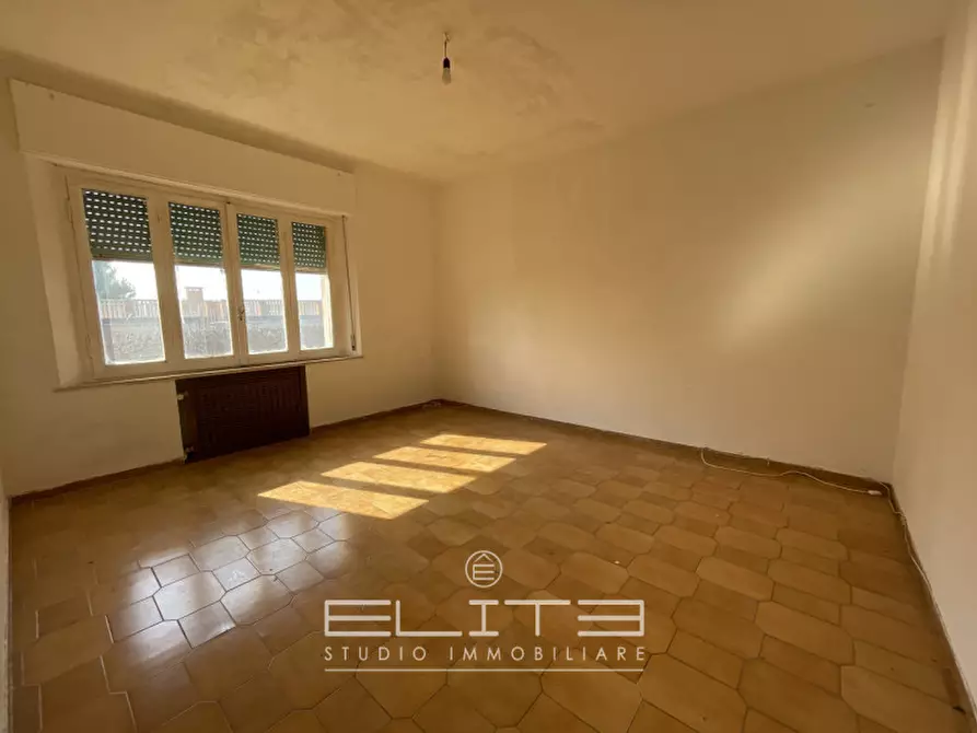 Immagine 16 di Villa in vendita  a Osimo