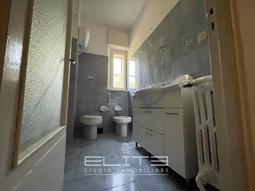 Immagine 20 di Villa in vendita  a Osimo