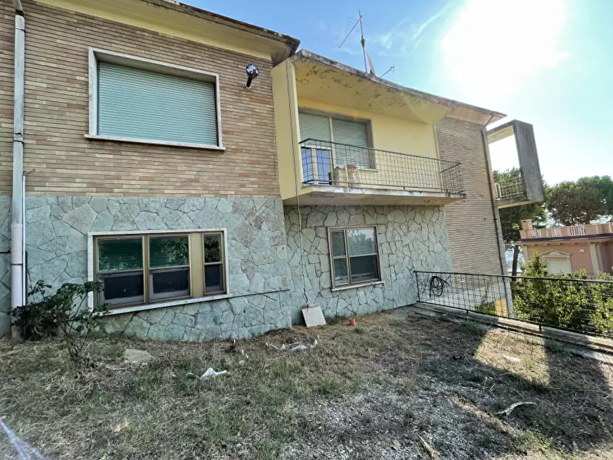 Immagine 21 di Villa in vendita  a Osimo