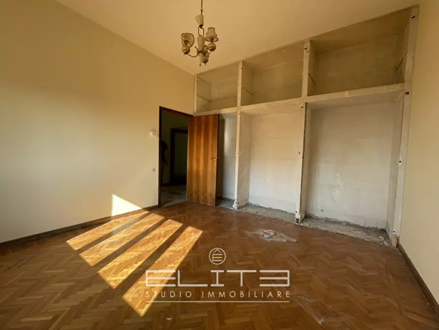 Immagine 29 di Villa in vendita  a Osimo