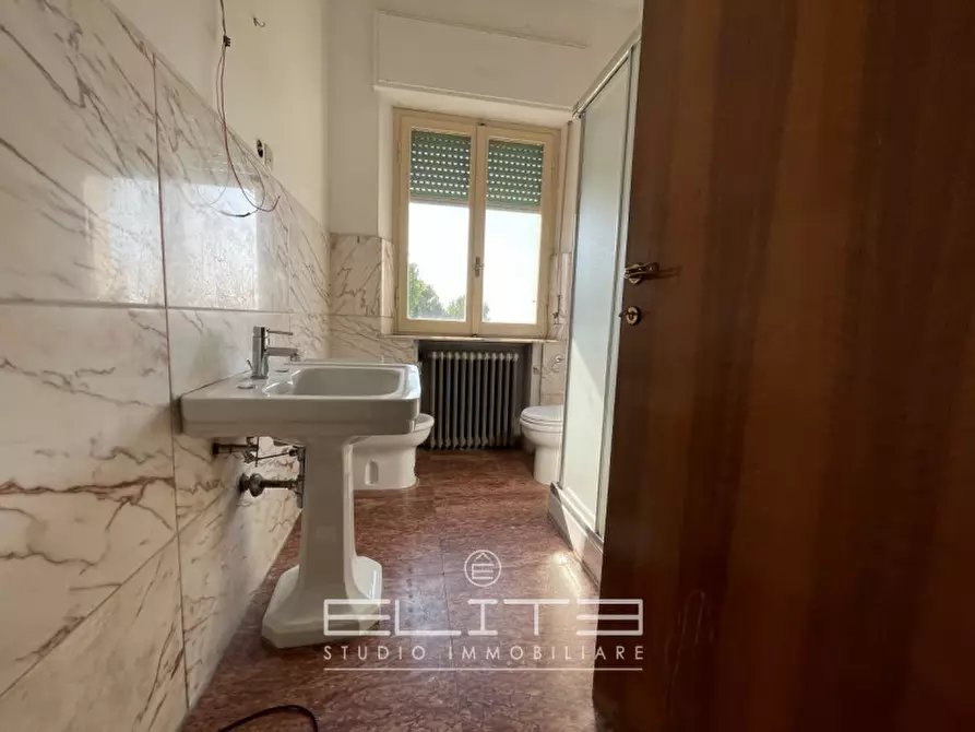 Immagine 30 di Villa in vendita  a Osimo