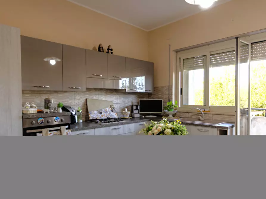 Immagine 11 di Villa in vendita  in Corso Indipendenza a Avola