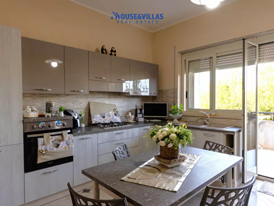 Immagine 12 di Villa in vendita  in Corso Indipendenza a Avola