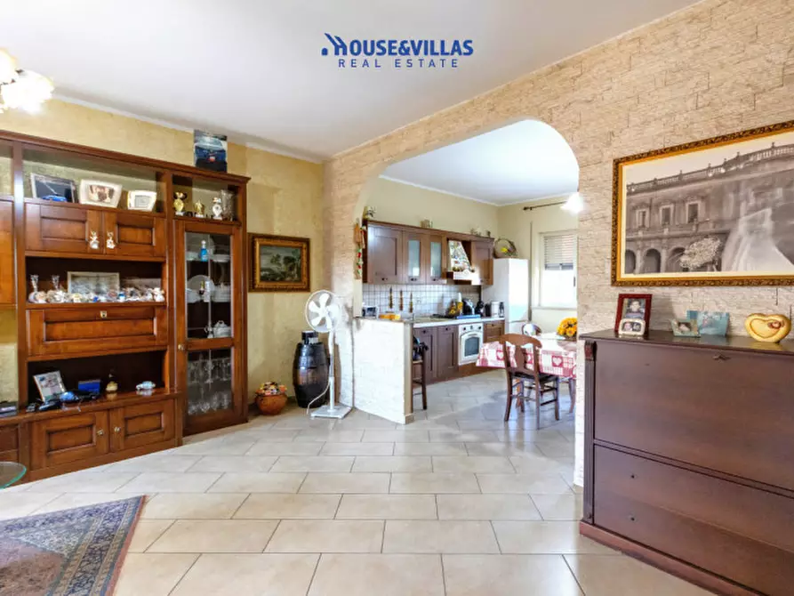 Immagine 27 di Villa in vendita  in Corso Indipendenza a Avola