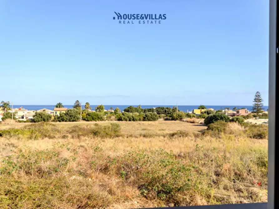 Immagine 35 di Villa in vendita  in Corso Indipendenza a Avola