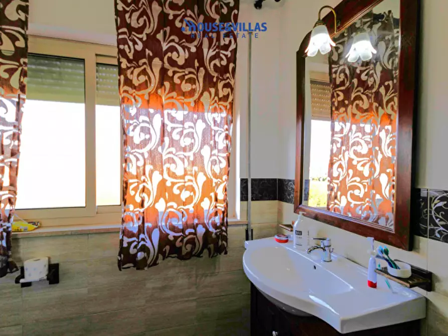 Immagine 39 di Villa in vendita  in Corso Indipendenza a Avola