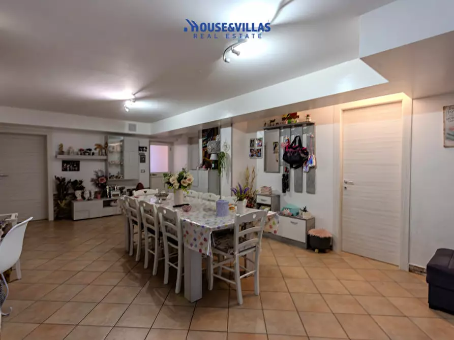 Immagine 45 di Villa in vendita  in Corso Indipendenza a Avola