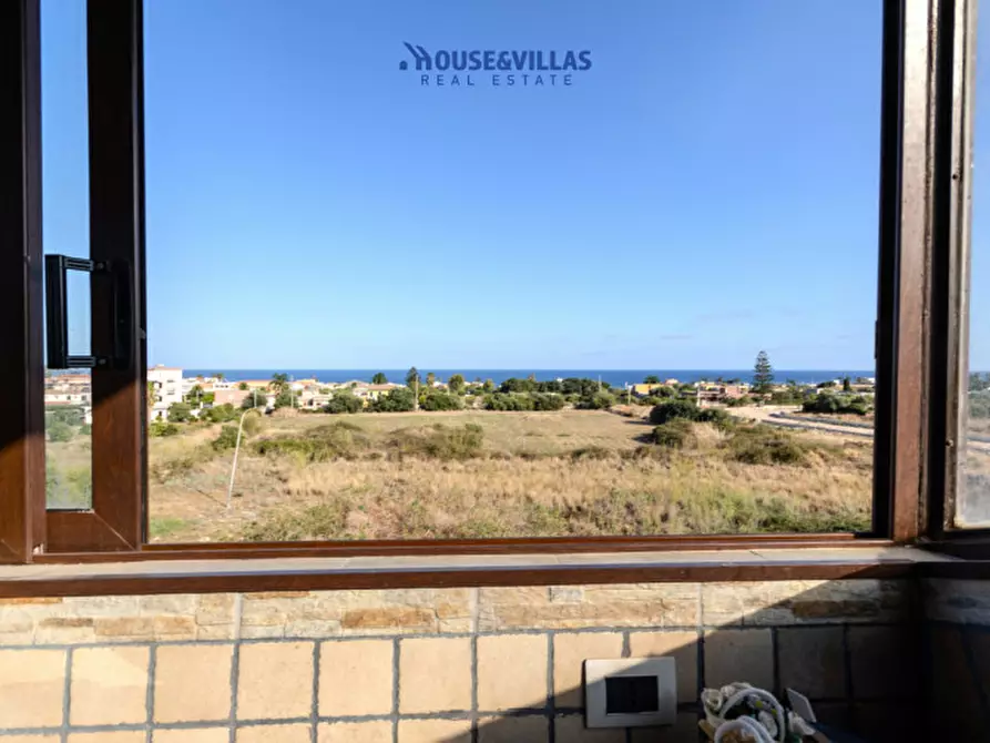 Immagine 54 di Villa in vendita  in Corso Indipendenza a Avola