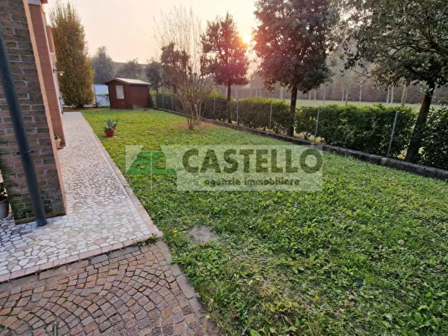 Immagine 2 di Casa bifamiliare in vendita  in Via Caltana 292 a Campodarsego