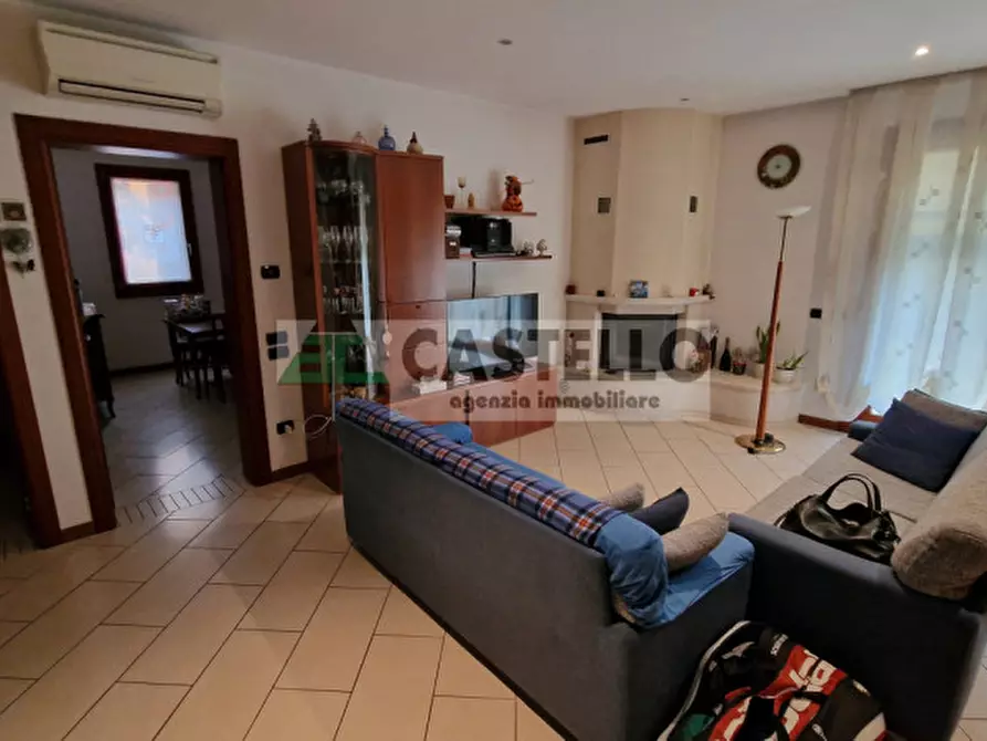 Immagine 4 di Casa bifamiliare in vendita  in Via Caltana 292 a Campodarsego