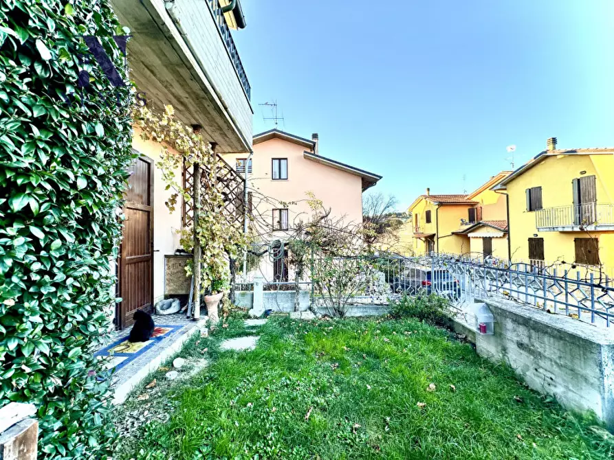 Immagine 34 di Villetta a schiera in vendita  a Montefelcino