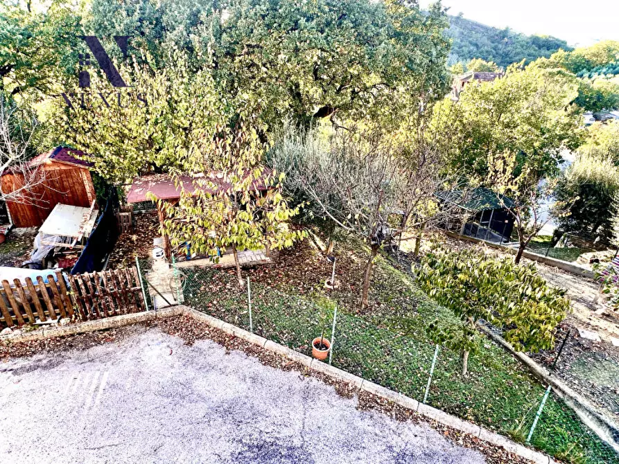 Immagine 35 di Villetta a schiera in vendita  a Montefelcino