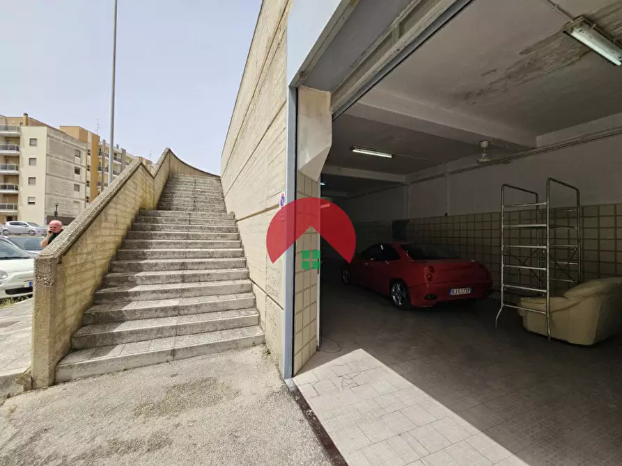 Immagine 3 di Laboratorio in vendita  a Matera