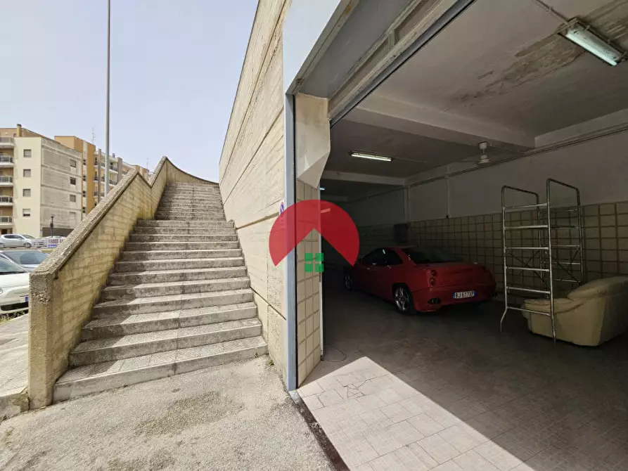 Immagine 6 di Laboratorio in vendita  a Matera