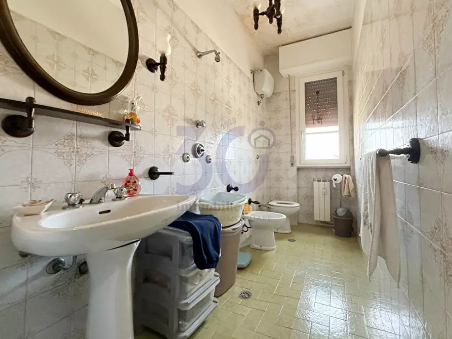 Immagine 9 di Appartamento in vendita  in Belvedere a Arezzo