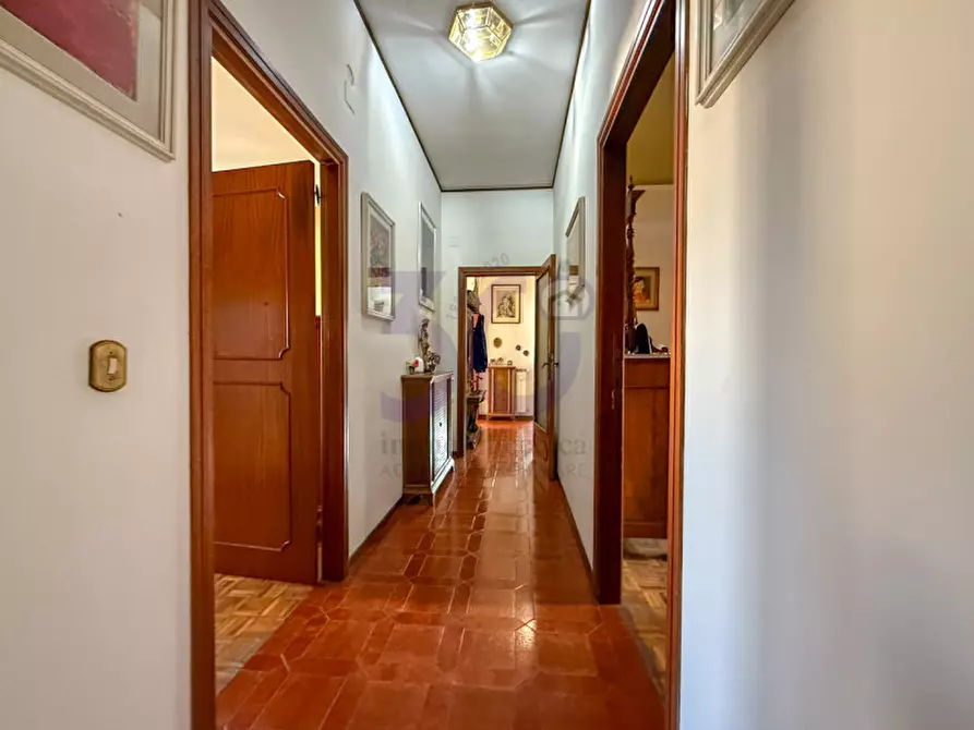 Immagine 12 di Appartamento in vendita  in Belvedere a Arezzo