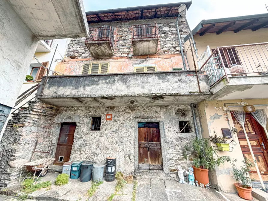 Immagine 2 di Villetta a schiera in vendita  in Regione Ronco 20 a Omegna