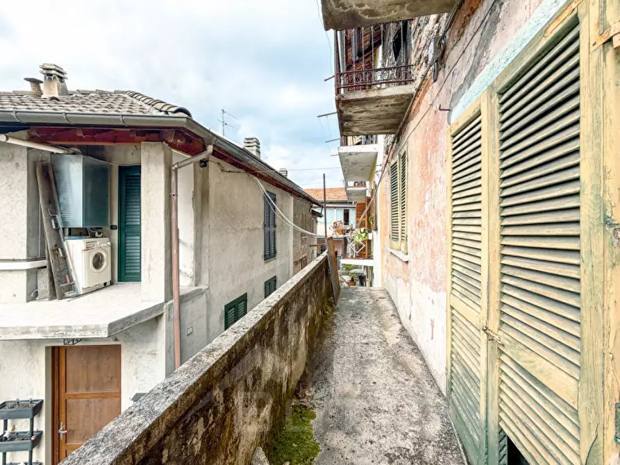 Immagine 10 di Villetta a schiera in vendita  in Regione Ronco 20 a Omegna