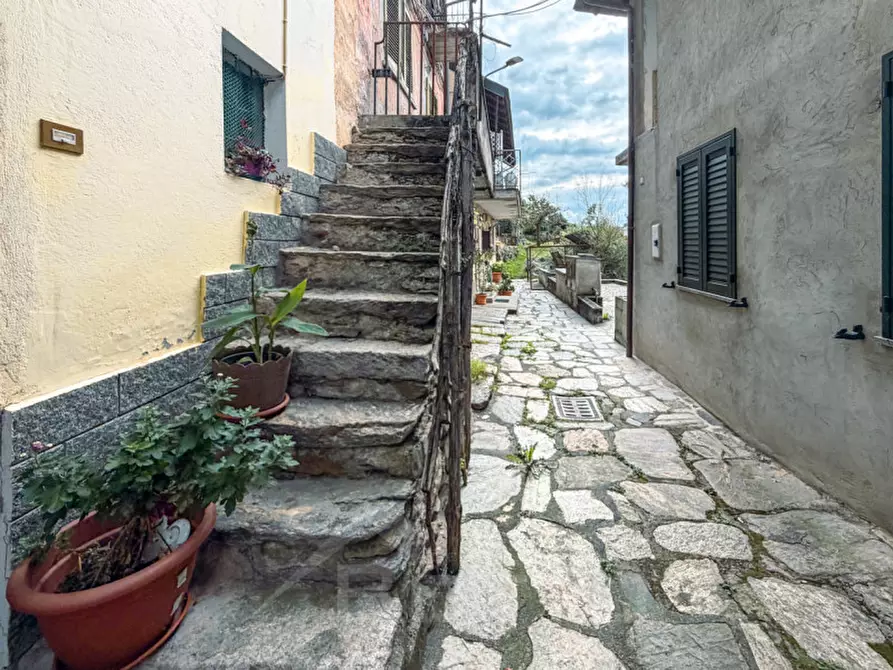 Immagine 22 di Villetta a schiera in vendita  in Regione Ronco 20 a Omegna