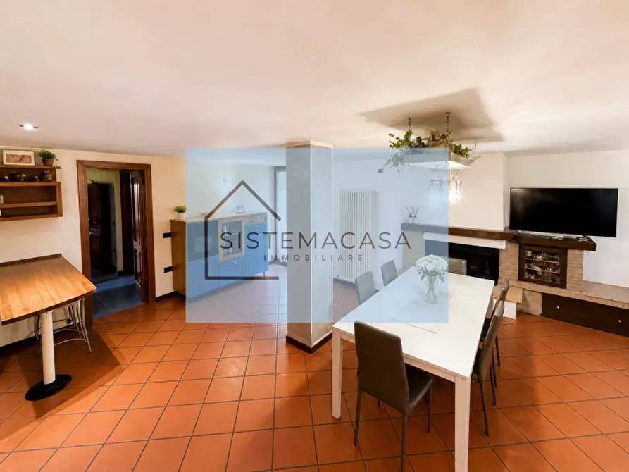 Immagine 1 di Casa bifamiliare in vendita  in Via Arcolaio a Forli'