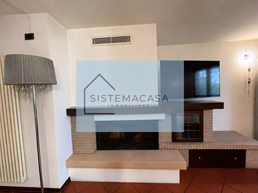 Immagine 3 di Casa bifamiliare in vendita  in Via Arcolaio a Forli'