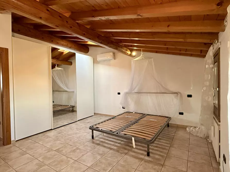 Immagine 12 di Casa bifamiliare in vendita  in via sacca a Montichiari