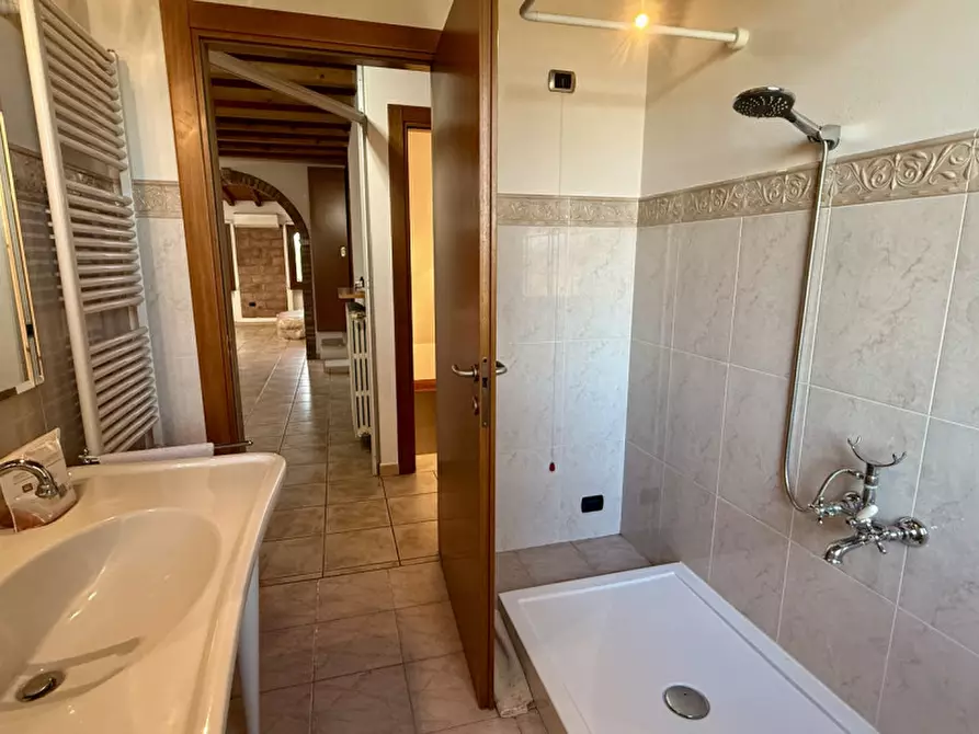 Immagine 13 di Casa bifamiliare in vendita  in via sacca a Montichiari