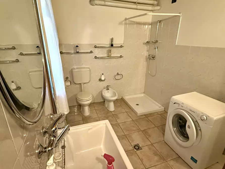 Immagine 20 di Casa bifamiliare in vendita  in via sacca a Montichiari