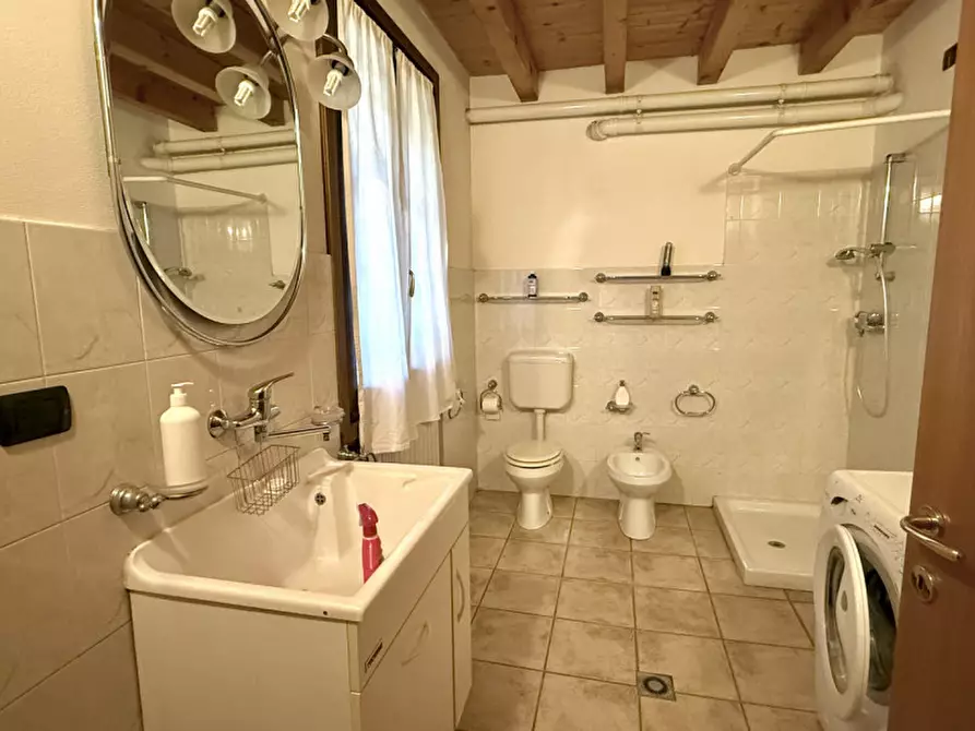 Immagine 21 di Casa bifamiliare in vendita  in via sacca a Montichiari