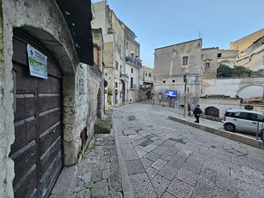 Immagine 1 di Cantina in vendita  a Matera