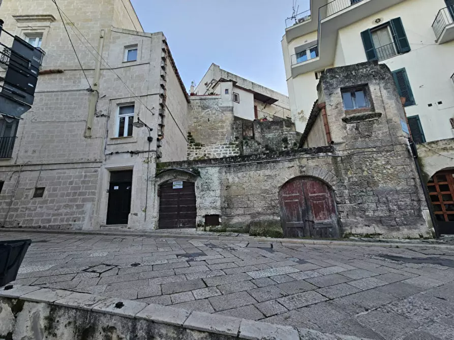 Immagine 4 di Cantina in vendita  a Matera