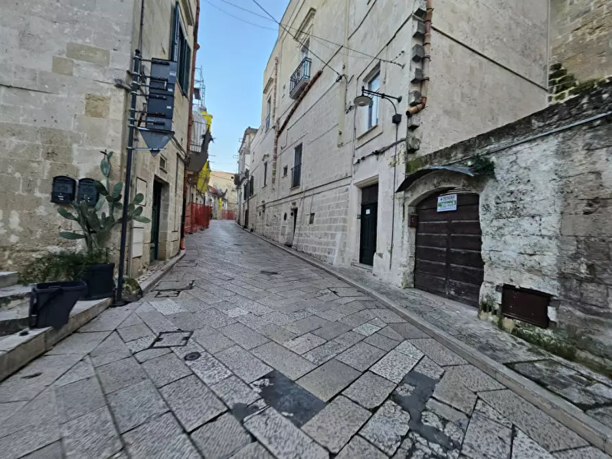 Immagine 5 di Cantina in vendita  a Matera