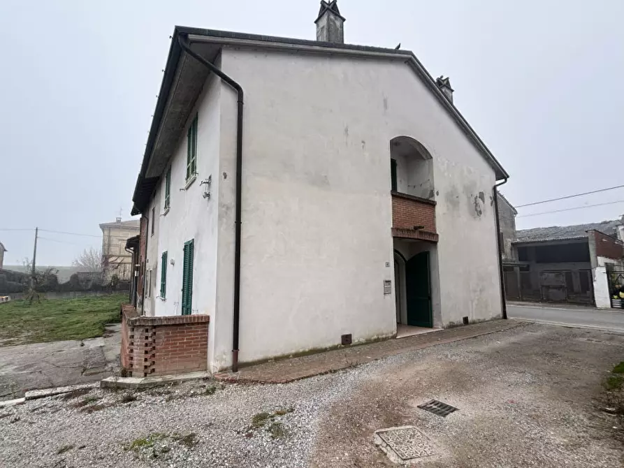 Immagine 2 di Villetta a schiera in vendita  in Via Roma,87 a Torricella Del Pizzo