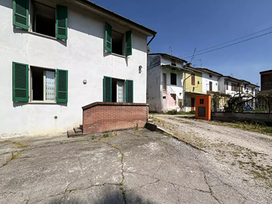 Immagine 2 di Villetta a schiera in vendita  in Via Roma,87 a Torricella Del Pizzo