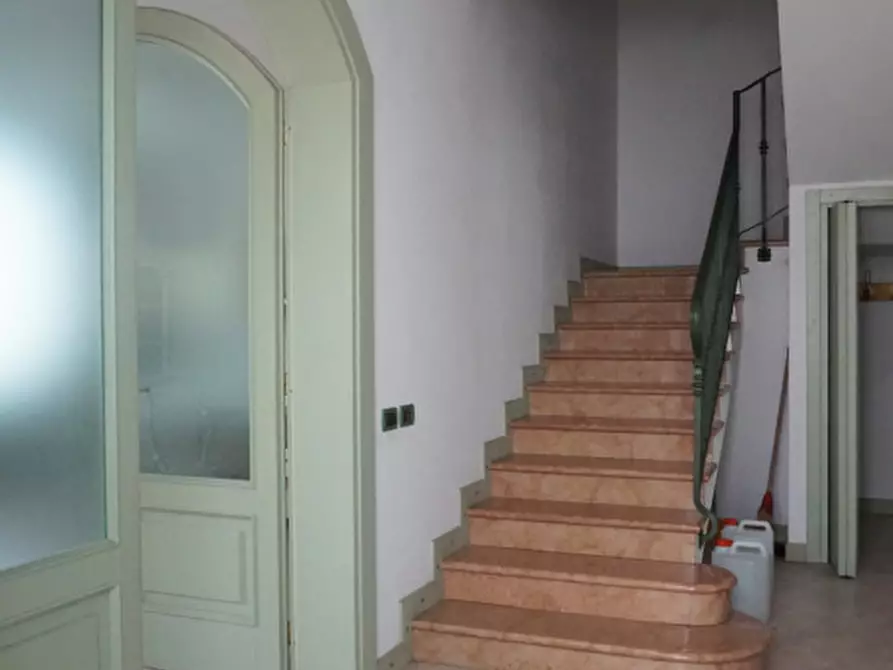 Immagine 5 di Villetta a schiera in vendita  in Via Roma,87 a Torricella Del Pizzo