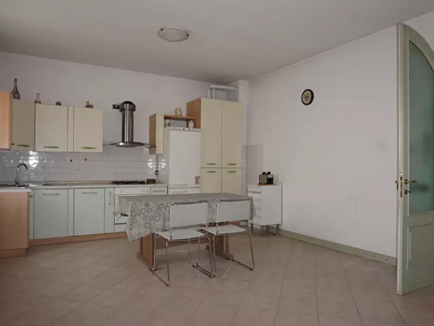 Immagine 8 di Villetta a schiera in vendita  in Via Roma,87 a Torricella Del Pizzo