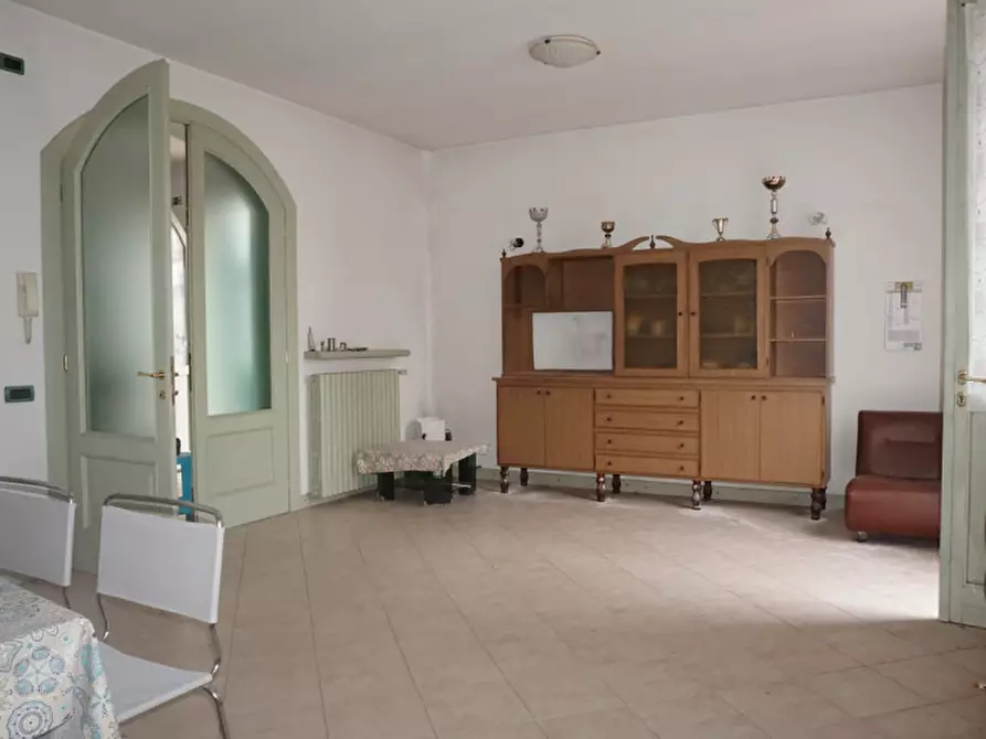 Immagine 10 di Villetta a schiera in vendita  in Via Roma,87 a Torricella Del Pizzo