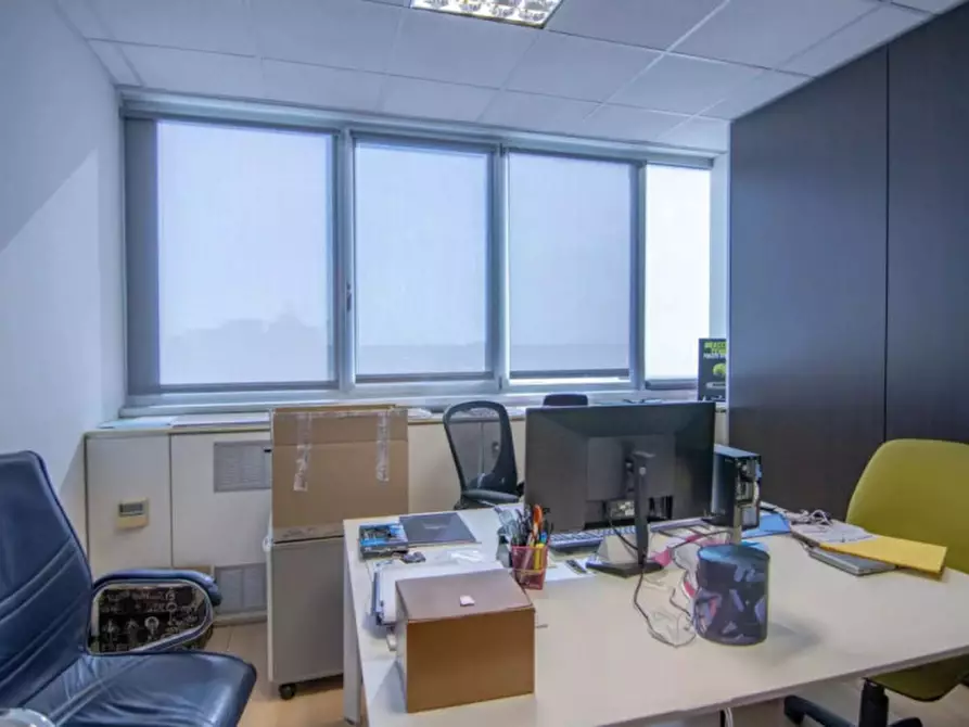 Immagine 8 di Ufficio in vendita  in VIA BELGIO a Padova