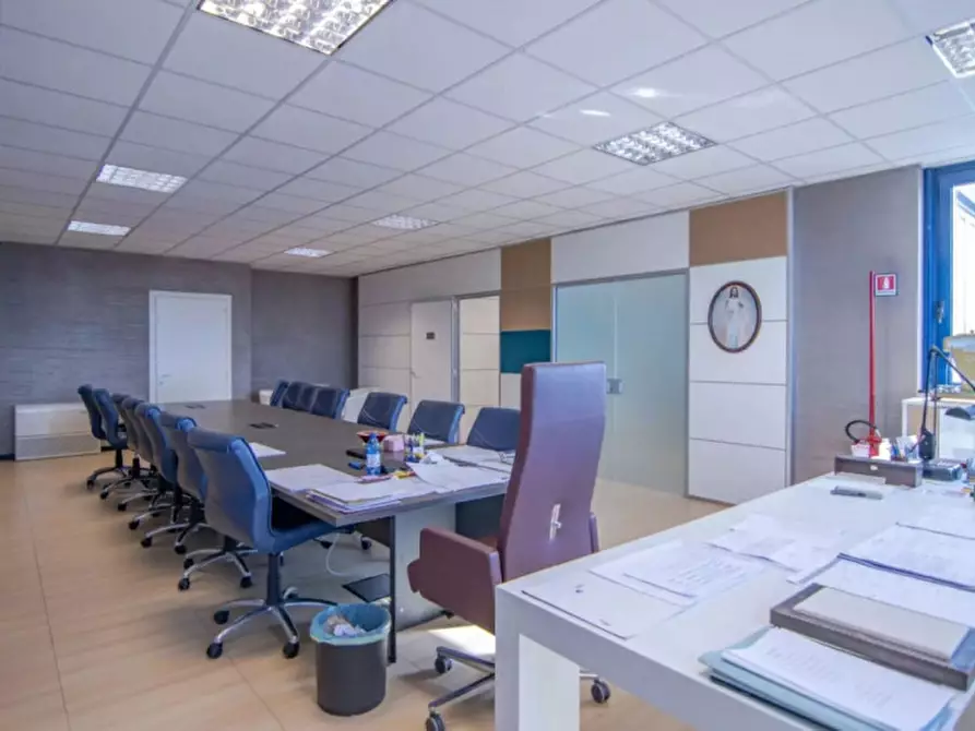 Immagine 10 di Ufficio in vendita  in VIA BELGIO a Padova