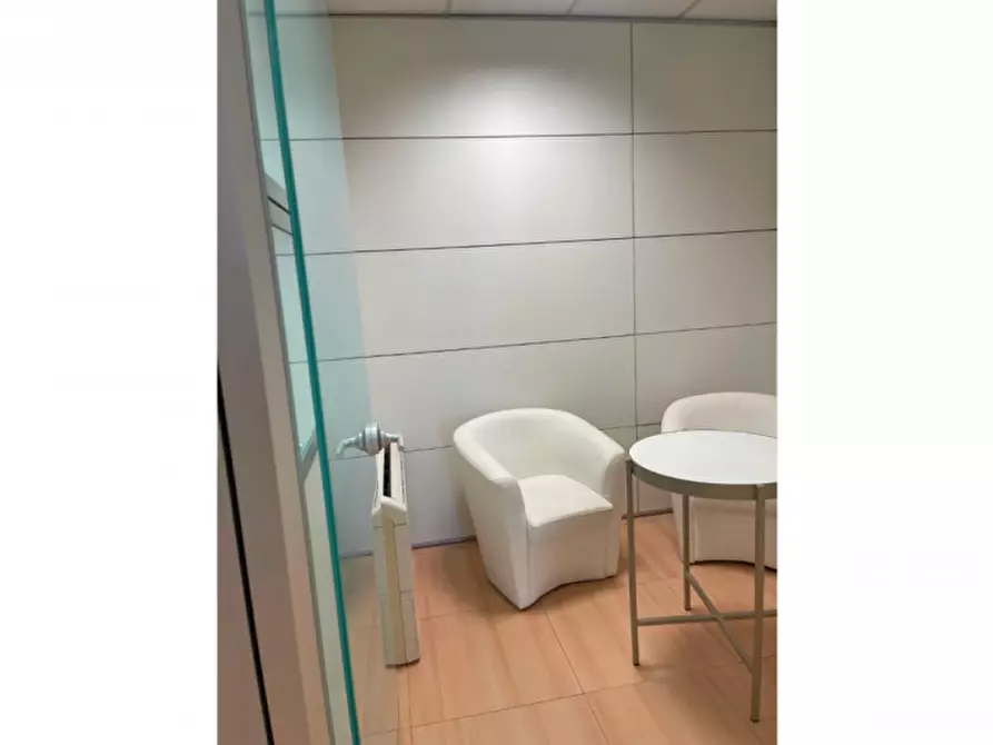 Immagine 14 di Ufficio in vendita  in VIA BELGIO a Padova
