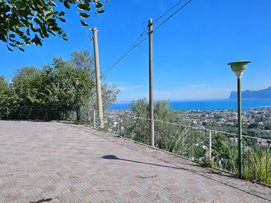 Immagine 8 di Villa in vendita  in Via Svizzera SNC a Carini
