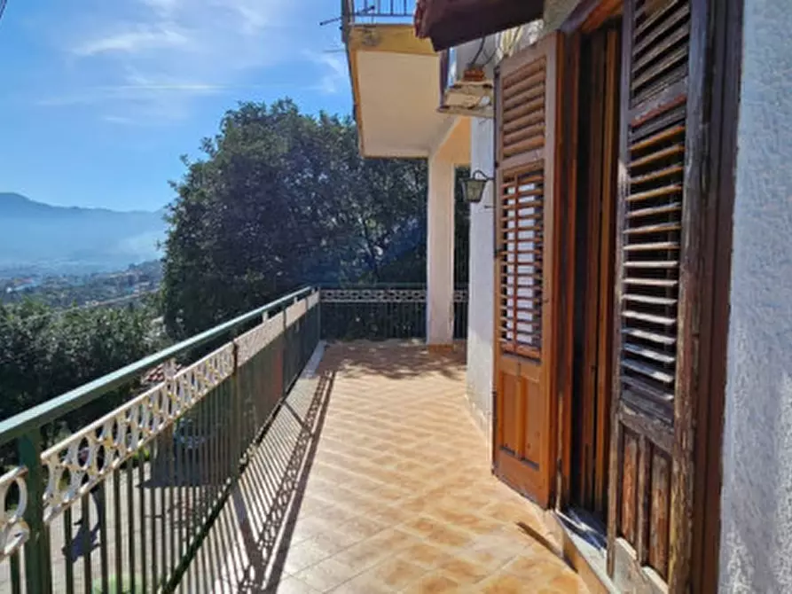 Immagine 14 di Villa in vendita  in Via Svizzera SNC a Carini