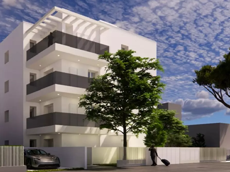 Immagine 1 di Attico in vendita  in Viale Finale Ligure 12 a Riccione