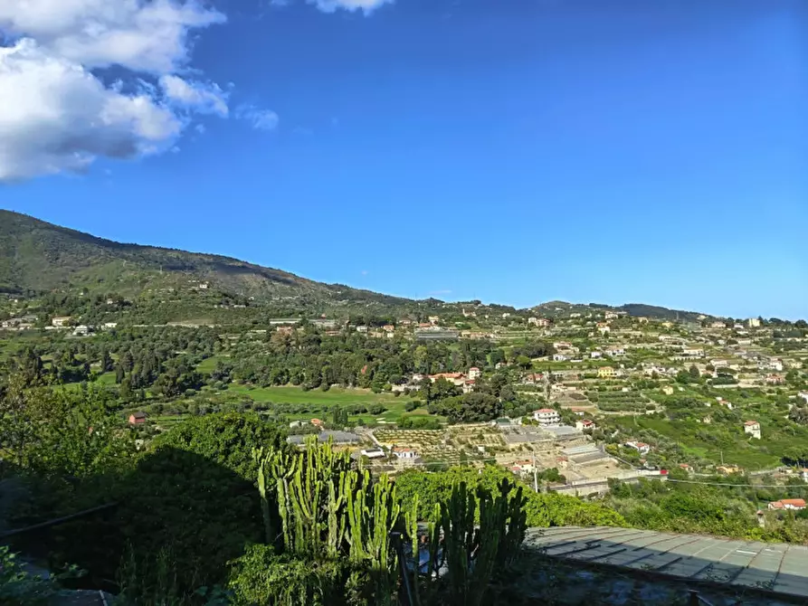 Immagine 2 di Appartamento in vendita  in SANREMO SAN BARTOLOMEO a San Remo