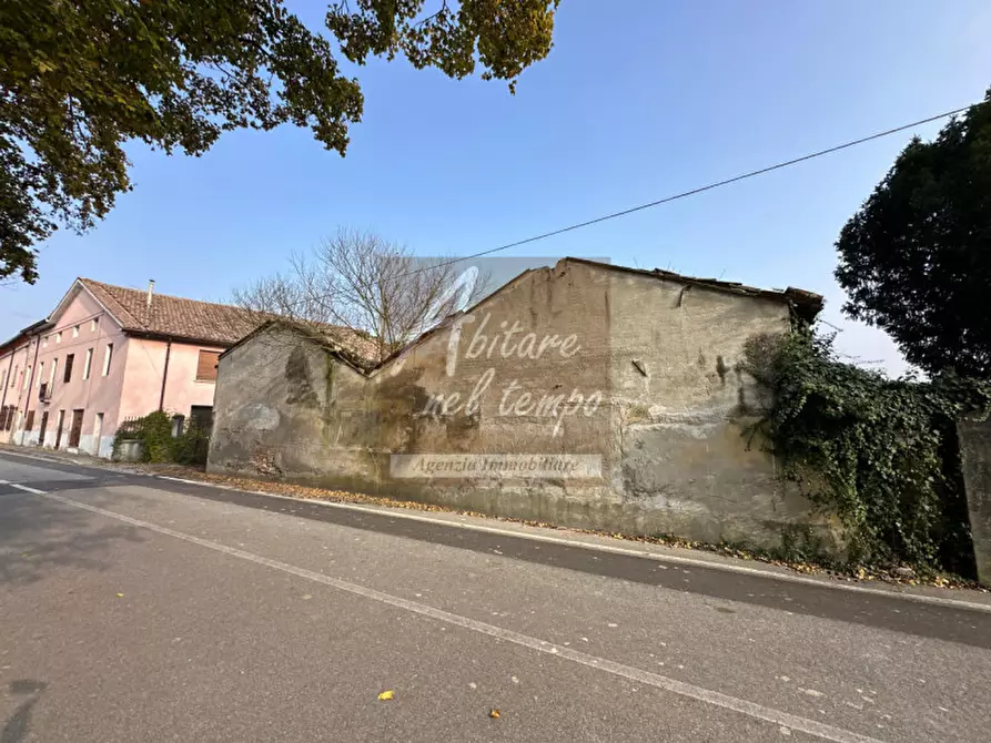 Immagine 3 di Rustico / casale in vendita  in Via Montagnola a Fontaniva