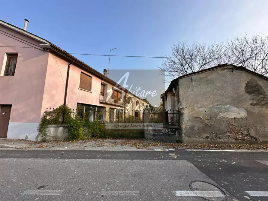 Immagine 4 di Rustico / casale in vendita  in Via Montagnola a Fontaniva