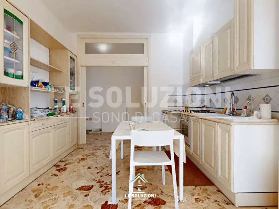 Immagine 3 di Appartamento in vendita  in Via Noci 5 a Putignano