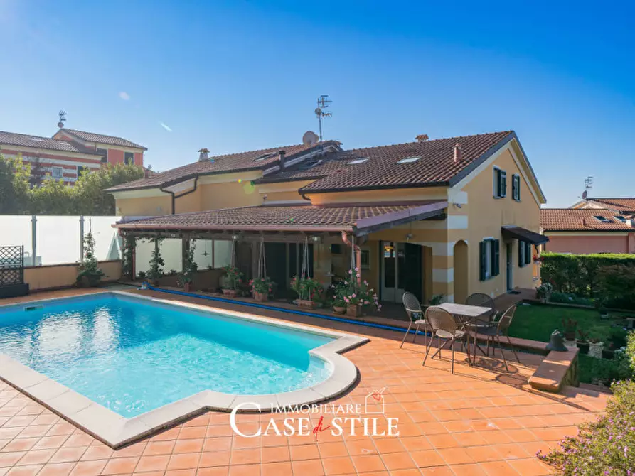 Immagine 1 di Casa bifamiliare in vendita  in Via dei Molini, 134 a Sarzana